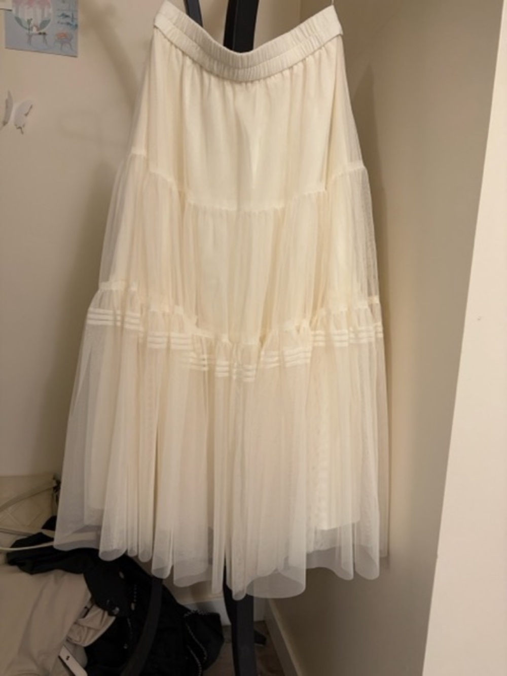 Kuose Biege Medium Tiered Mesh Maxi Skirt